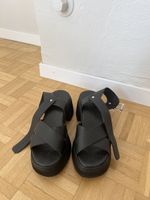 Sandalen schwarz 37