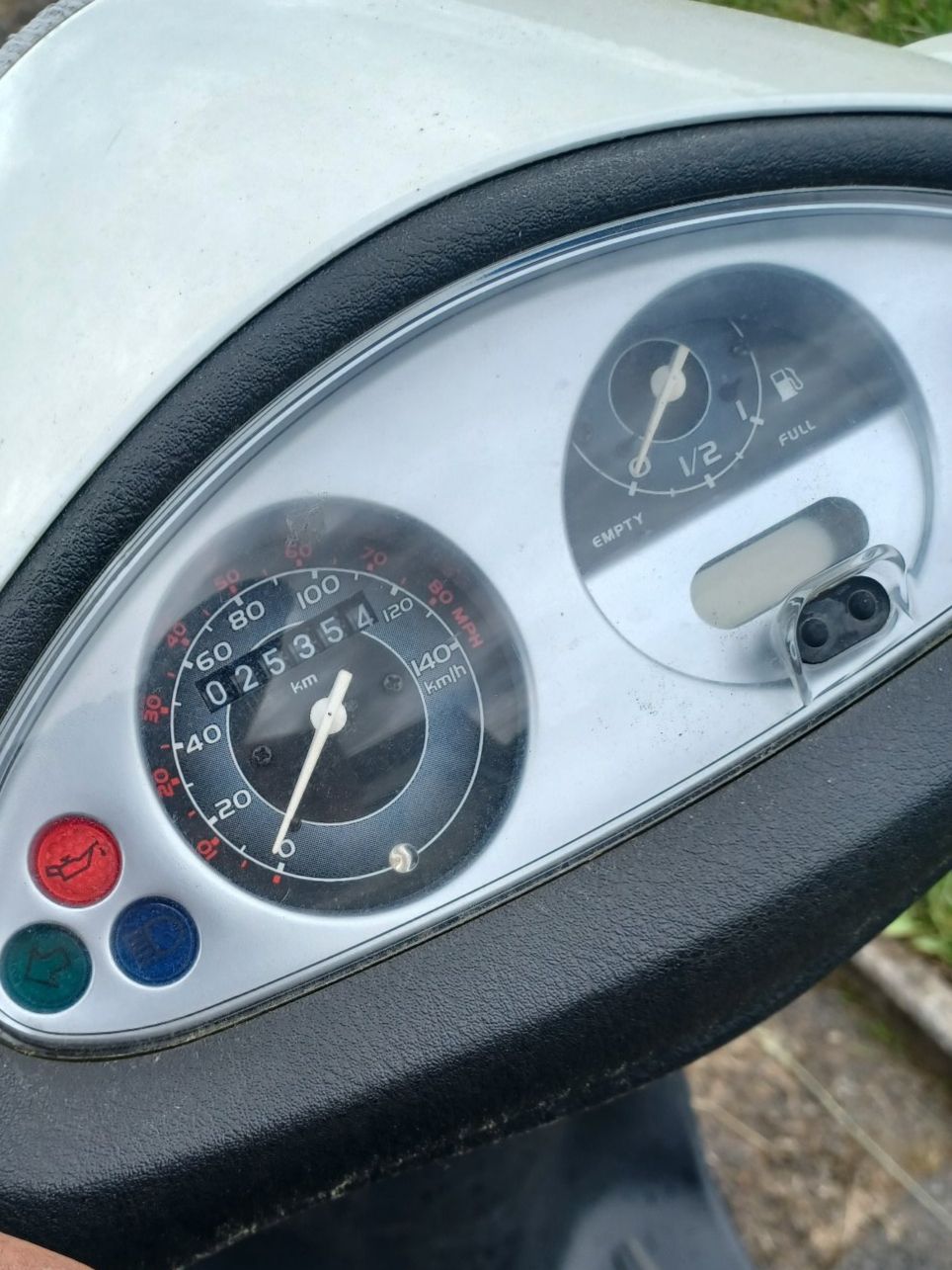 Piaggio Scooters: Piaggio Fly 125 ccm Roller Scooter                ab 1 Fr.- – Gebraucht aus Schleitheim von  9