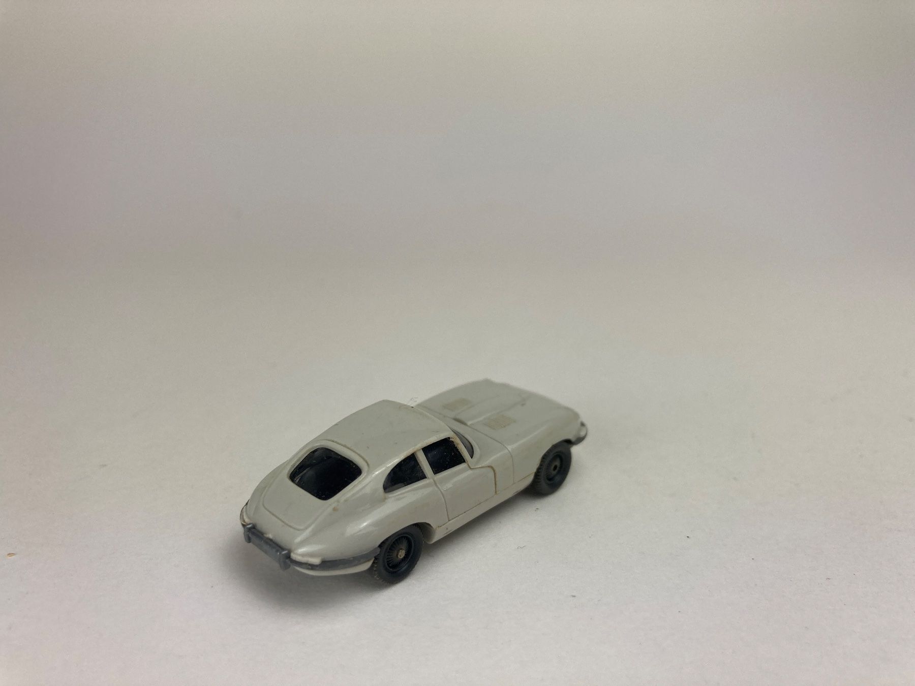 Wiking Voitures modèles: Jaguar TYP E grauweiss – D'occasion à Elm par Wikmtz 1