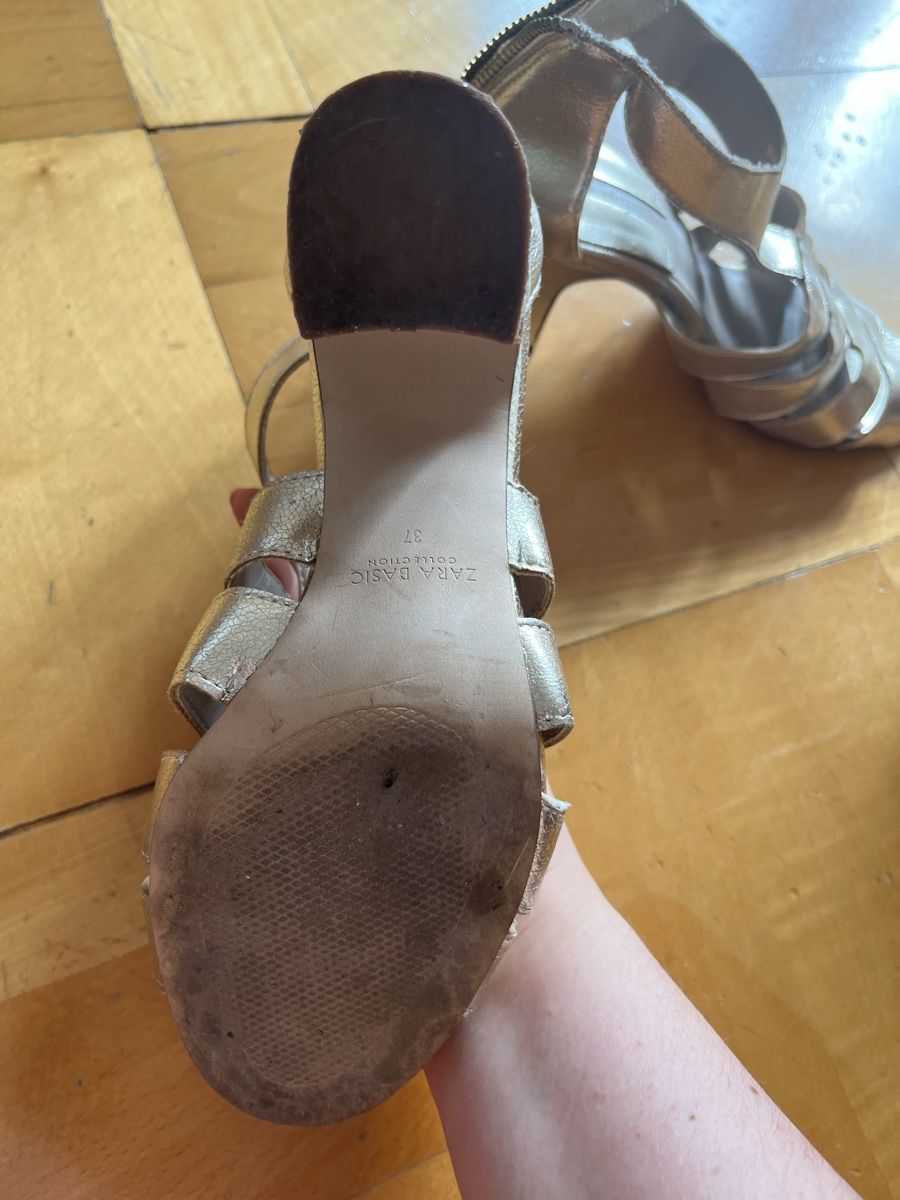 Zara Scarpe da donna: Goldige Pumps Zara – Usato da Zürich venduto da Shopmystyle 3