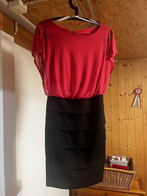 Robes: Elegantes Abendkleid - Grösse L – D'occasion à Grüningen par Zani87 1