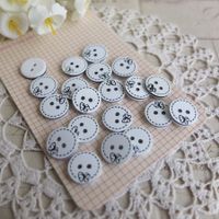20 x Knopfe weiss - schwarz bouton boutons