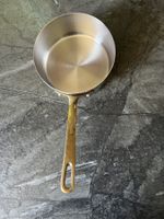 Pfanne Chromstahl mit Stiel in Messing, ca. 0,4 Liter