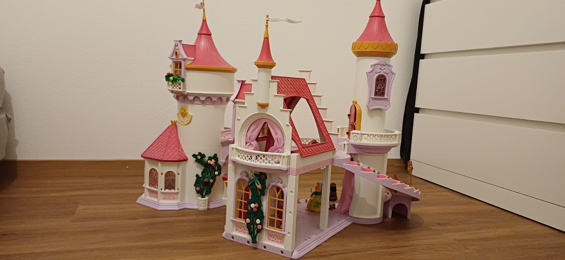 Playmobil Giocattoli: Playmobilschloss mit Kutsche – Usato da Kriens venduto da mel_z7m8 3