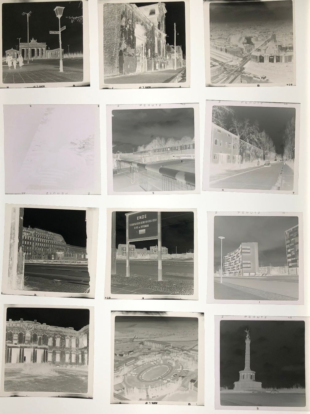 Giocattoli: Negative, 6x6cm, s/w, 69 Stück, vorwiegend Berlin – Usato da Zürich venduto da Baumgarten05 7