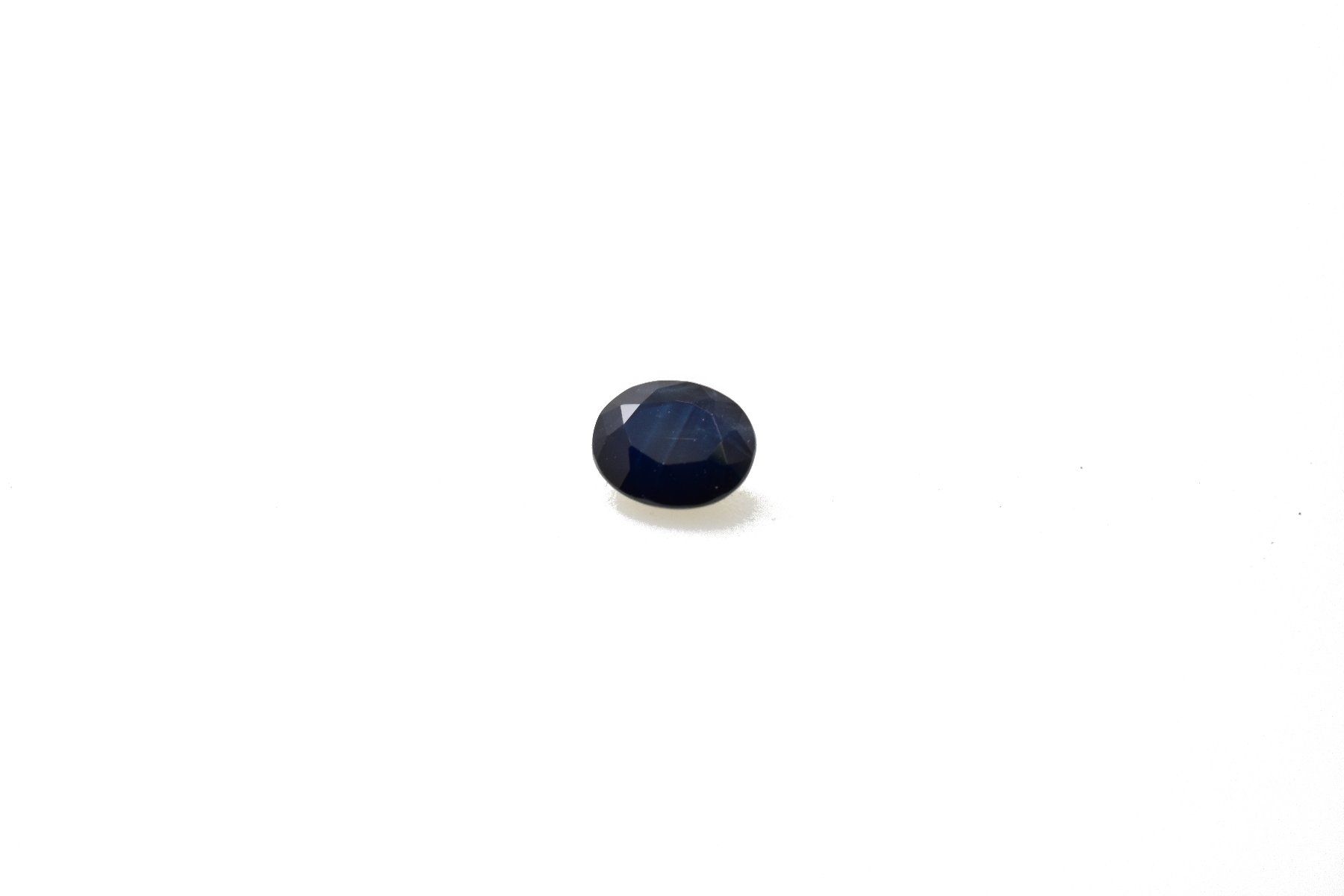 Pietre preziose: Saphir - 0.86 ct - Oval  - Afrika – Nuovo e nell'imballaggio originale da Berlingen venduto da Herzmensch