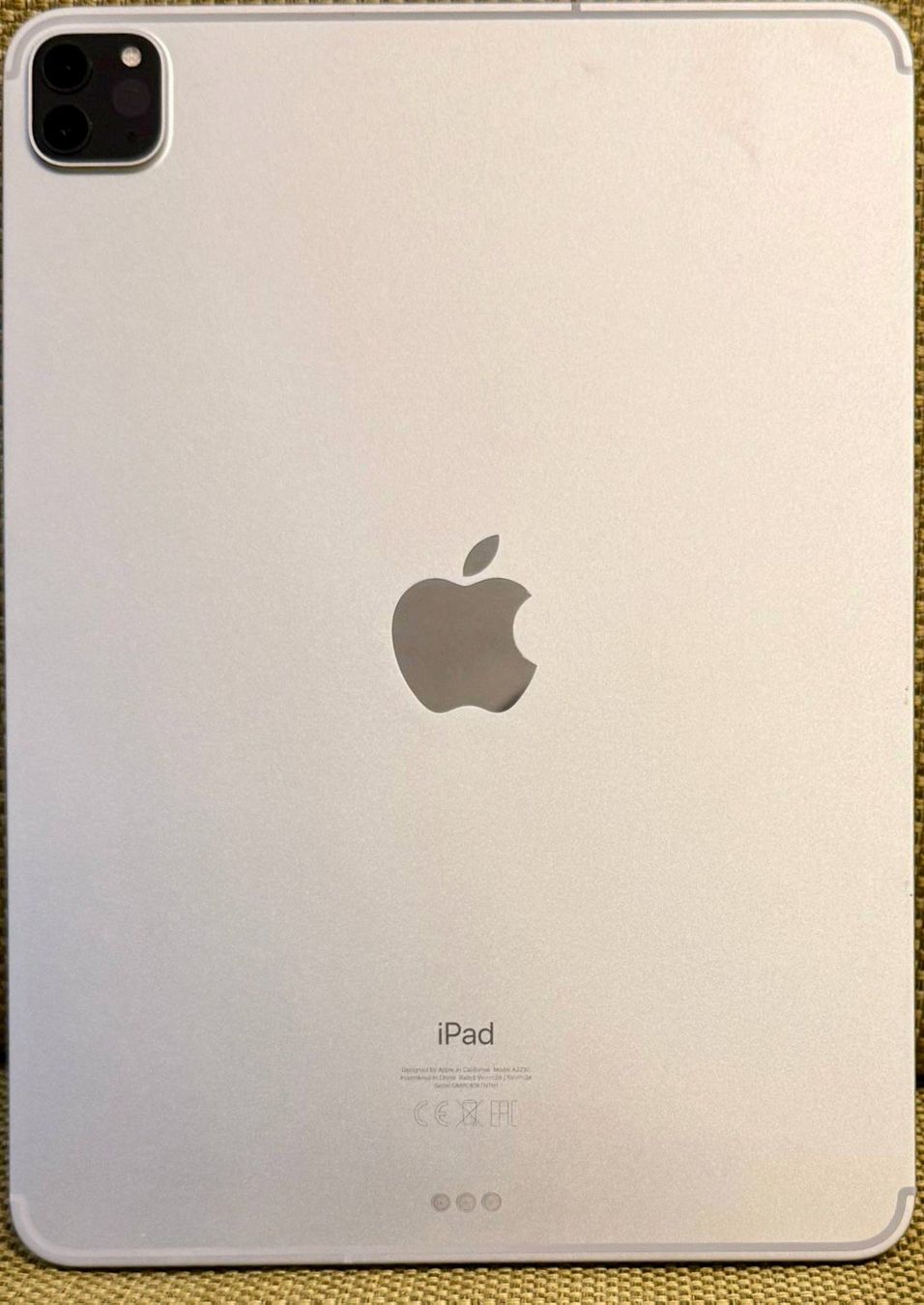 Apple Tablet PC: iPad Pro 11" 256GB,+ celluar + Apple Pencil + magic keyboard – Usato da BULLE venduto da Allfaws 4