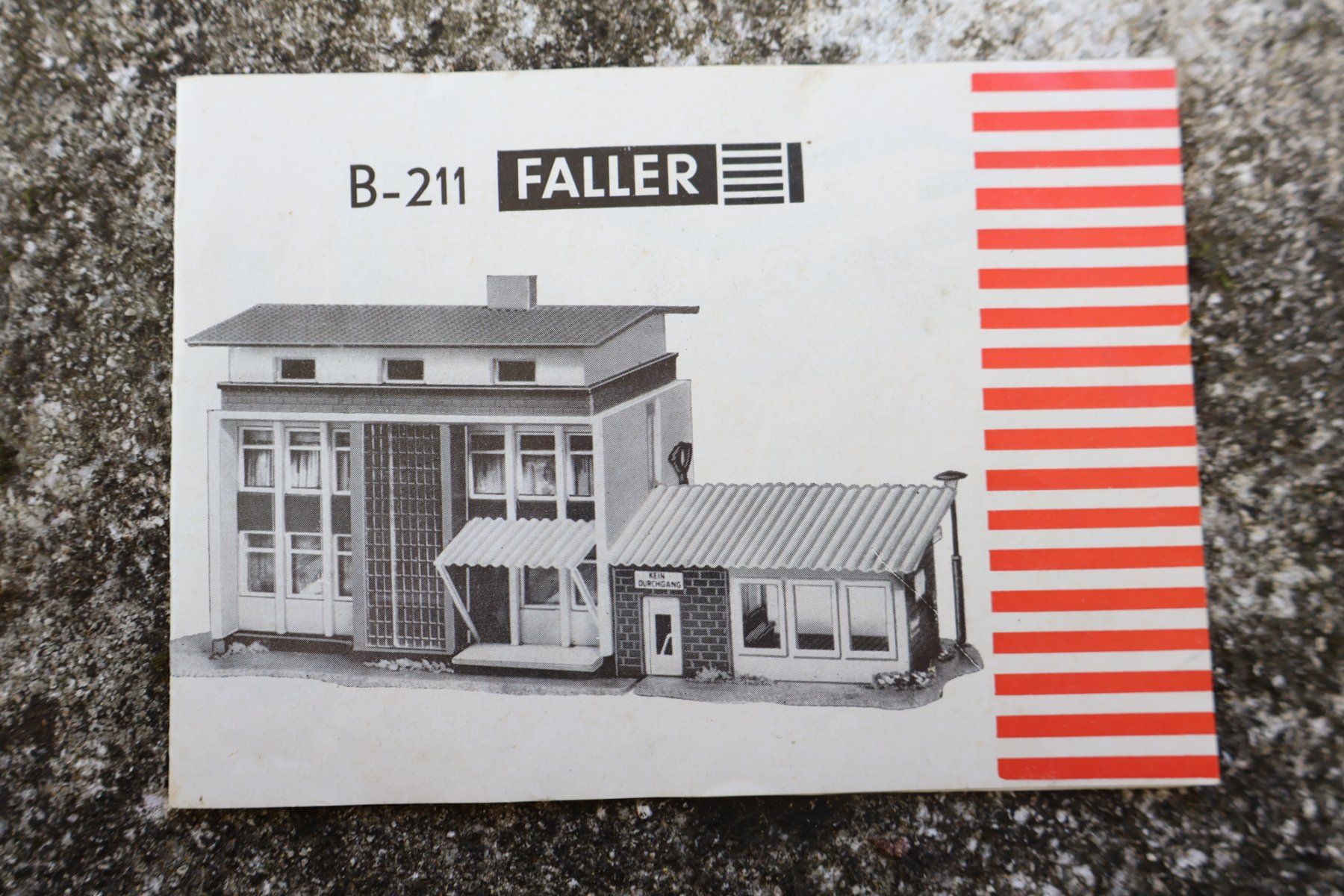 Faller Modellini di ferrovie: H0 - 8 x Häuser / grosses Gebäude Set - FALLER & Co – Usato da Winterthur venduto da Monstera 7