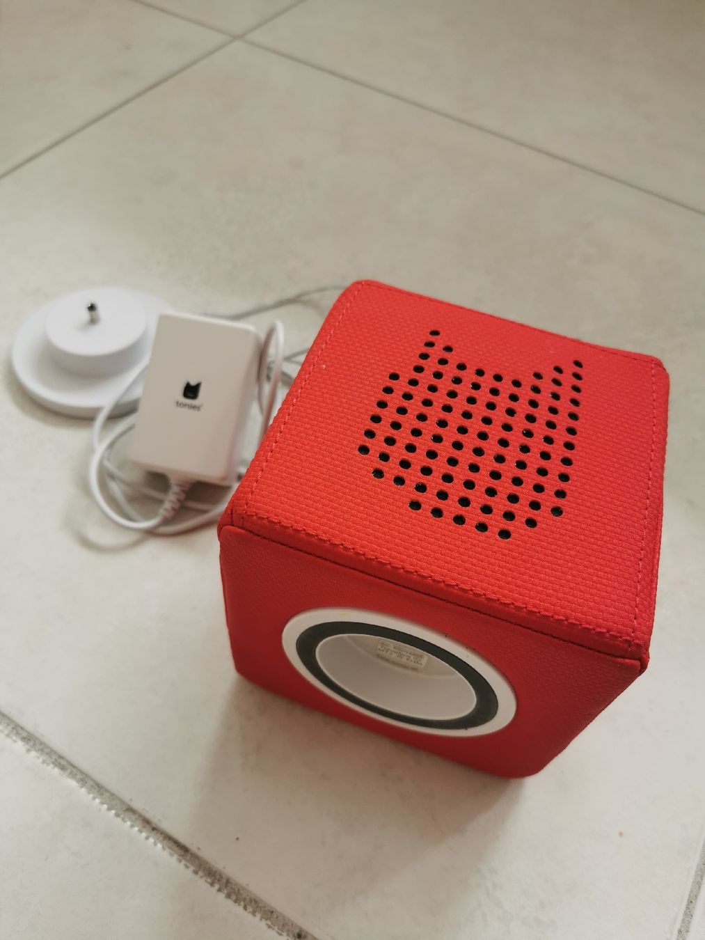 Tonies Giocattoli: Rote Toniebox mit Ladestation – Usato da Brunnen venduto da JJaime 3