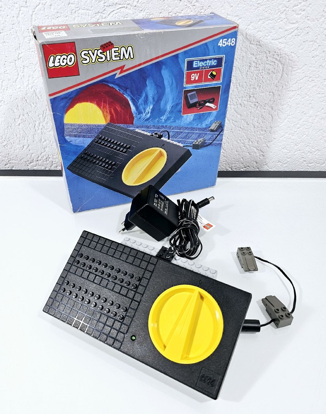 Lego Baukästen: LEGO EISENBAHN 4548 TRAFO 9 VOLT SYSTEM MIT OVP – Gebraucht aus Turbenthal von  6
