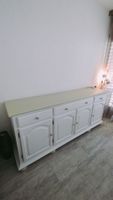 Buffet blanc, style classique, 4 portes, 4 tiroirs, bon état
