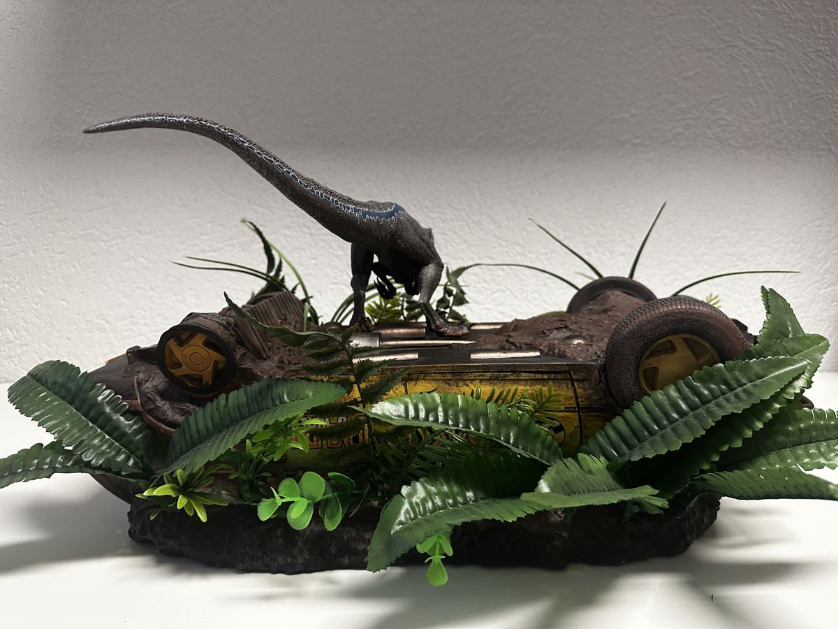 Statuette: Jurassic World: Blue, Iron Studios Deluxe, 1/10 Scale – Usato da Herznach venduto da SusanneB0102 7