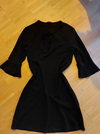 Damen schwartzes Kleid, grosse S