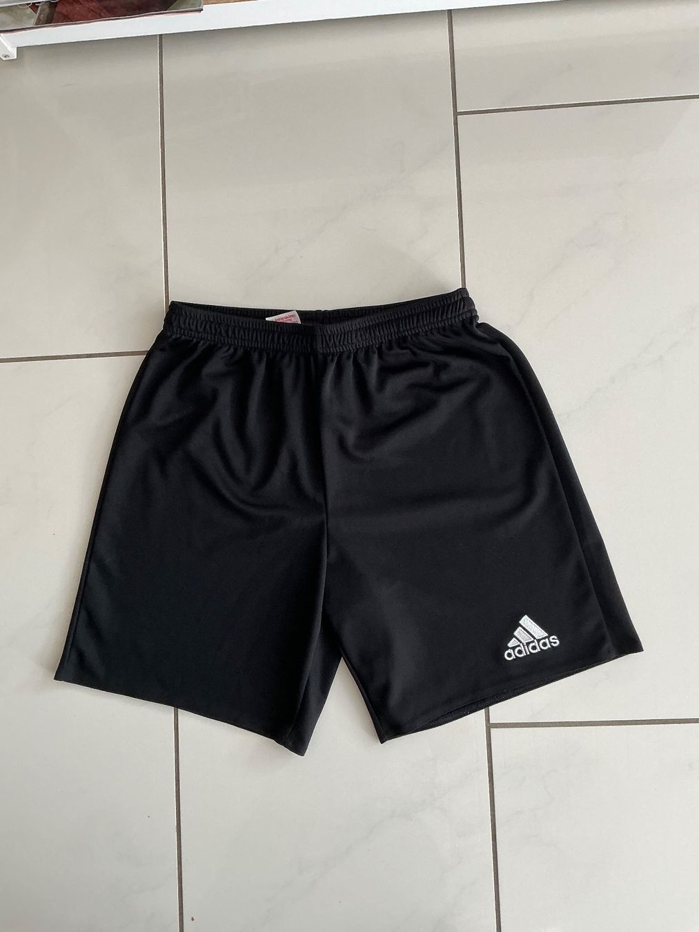 Adidas Hosen: Adidas Turhose Gr.164 – Gebraucht aus Biel-Benken BL von Sahra1