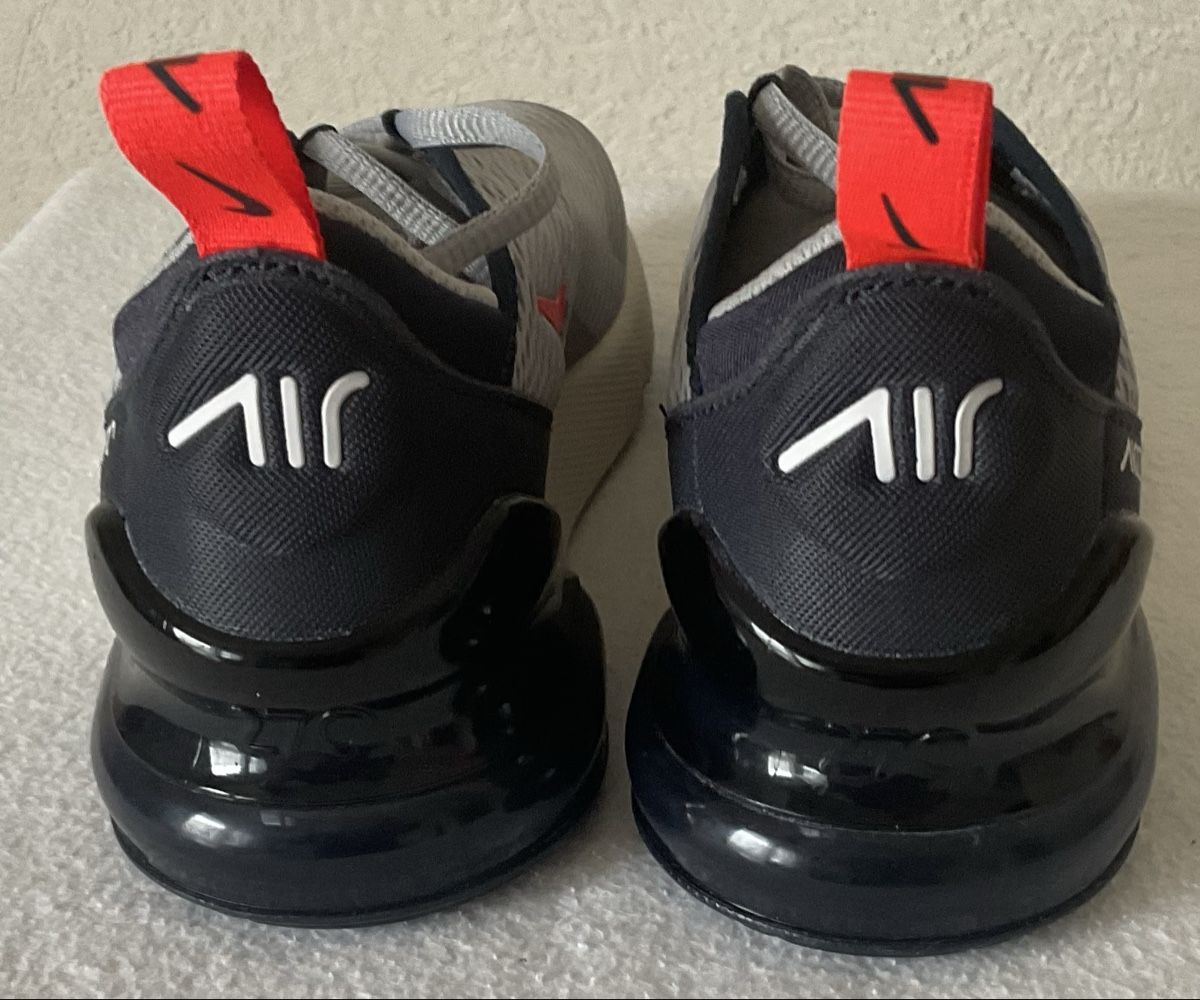 Nike Scarpe per ragazzi: Nike Air 270 baskets - pointure EUR 32 – Nuovo e nell'imballaggio originale da Corseaux venduto da Mililaforet75 3