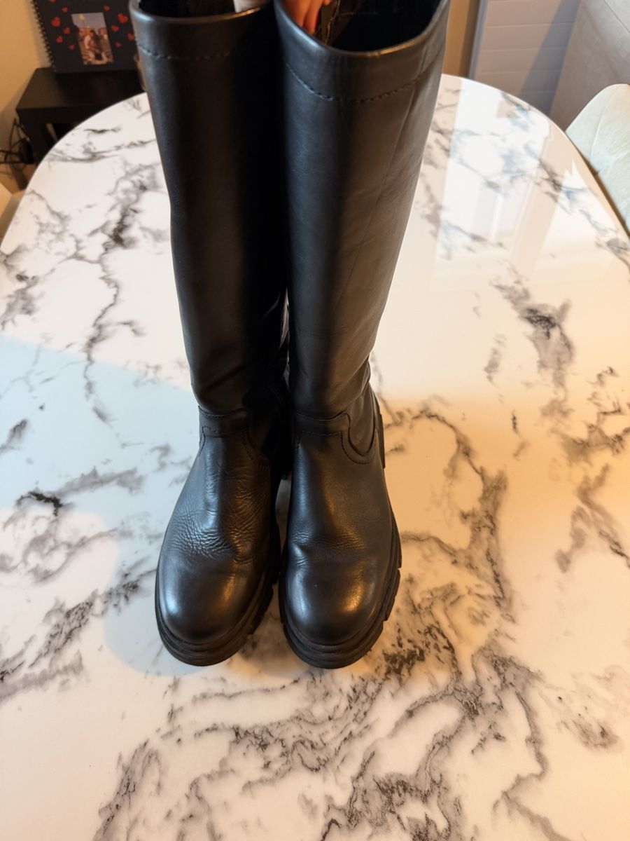 Tamaris Chaussures femmes: hohe Stiefel Tamaris – D'occasion à St. Gallen par lio_75kd 2