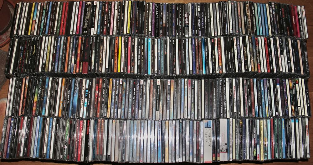Ca. 380 CDs (Gebraucht) in Küttigen für CHF 610 – nur Abholung auf ...