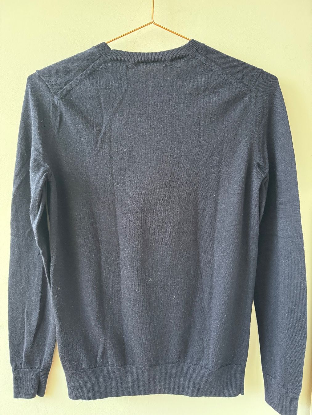 Arket Pullover & Sweatshirts: Arket Wollpullover navy – Gebraucht aus Zürich von sinaxnoemi 2