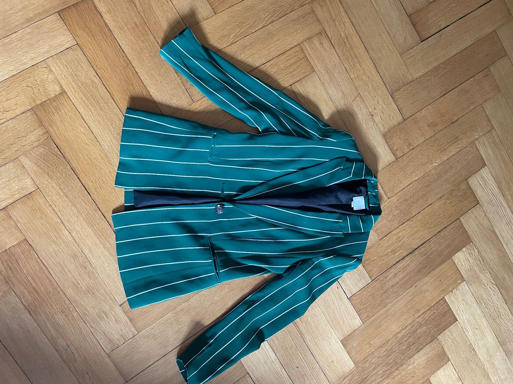 H&M Completi & Tailleur: Anzug Damen, grün weiss gestreift – Usato da Luzern venduto da Sammlung_Keller 1