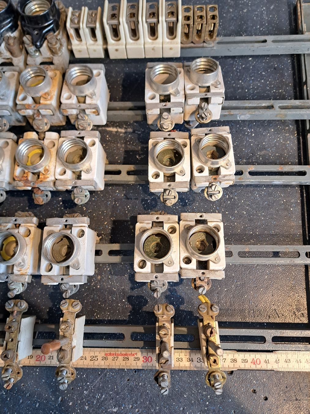 Alimentazione elettrica: Elektrotableaux altes Material – Difettoso da Sargans venduto da Bomp 4