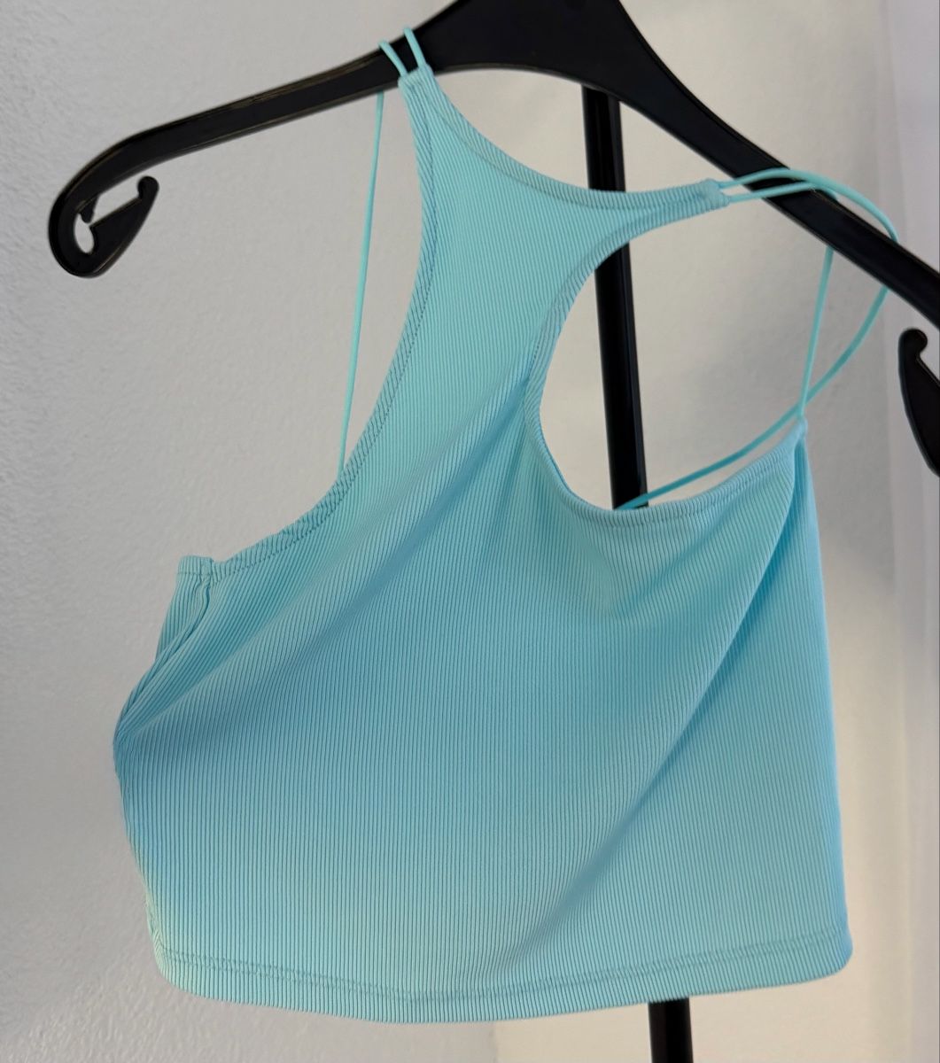 Top: Türkises Bershka Crop-Top – Usato da Rorschach venduto da Tara234