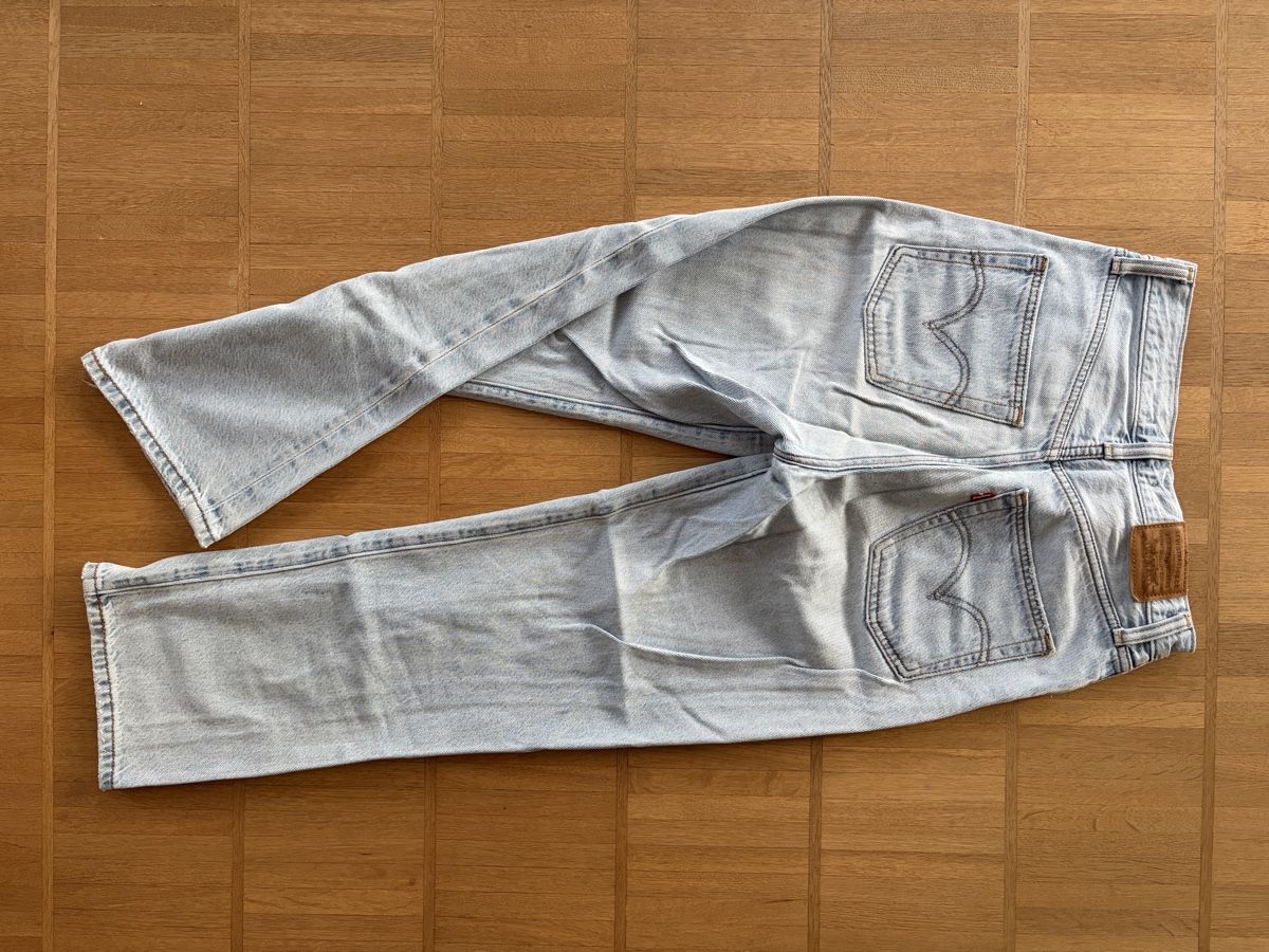 Levi's Jeans: Levi‘s Premium Ribcage  – D'occasion à Zürich par bib_ds9n