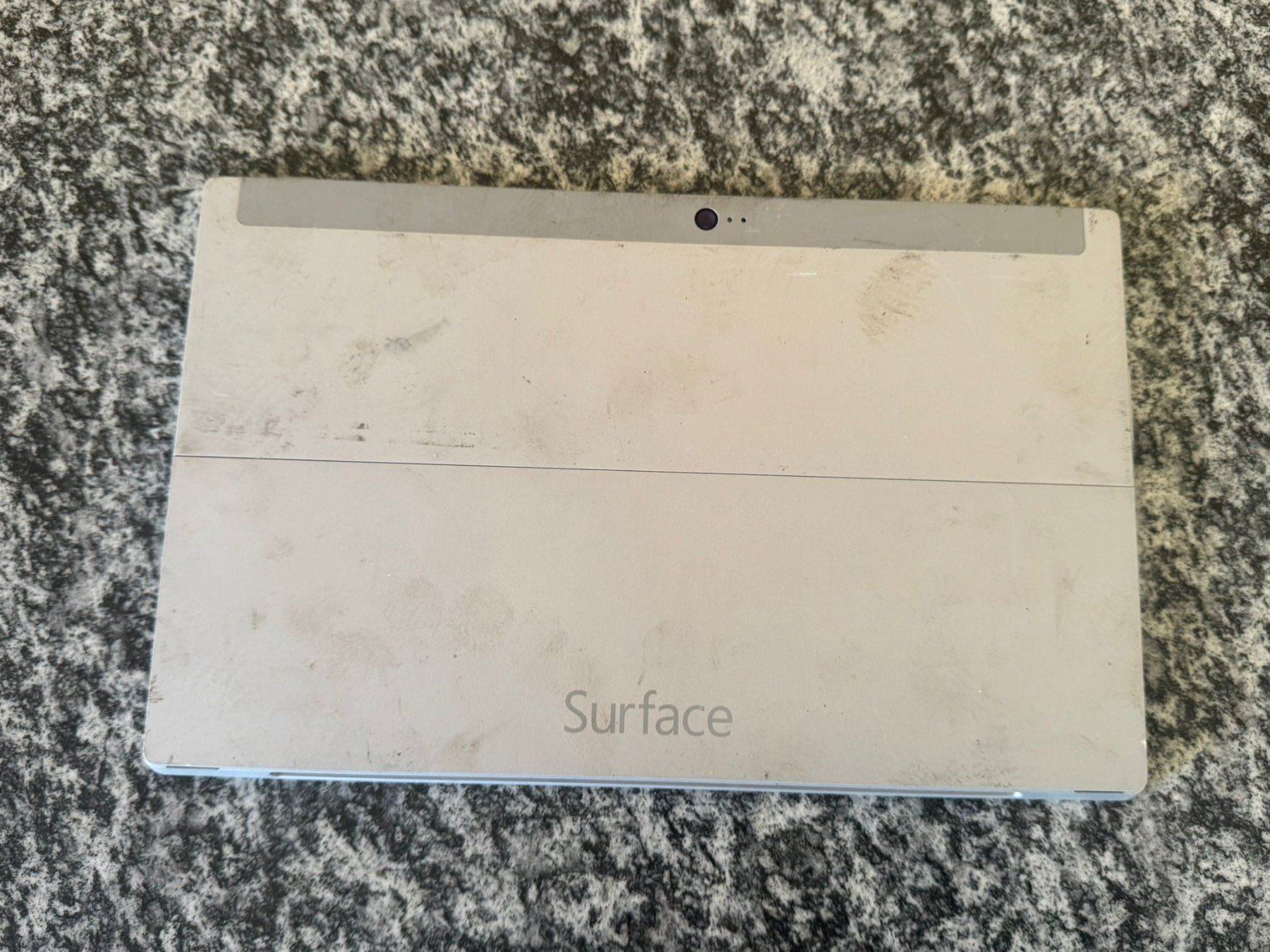 Microsoft Tablet PC: Surface RT 32GB - ungeprüft!! Ab 12CHF!! – Difettoso da Olten venduto da HoYa01 1