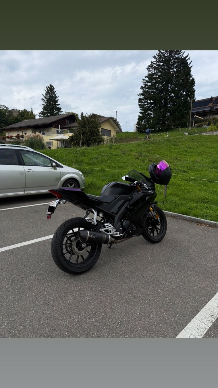 Yamaha Strada: Yamaha YZF R125 – Usato da Kölliken venduto da Leana_236