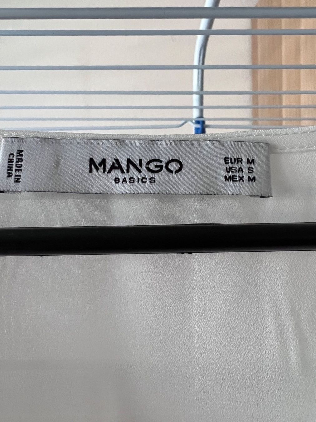 Camicette: Bluse Gr. M von Mango NEU – Usato da Dübendorf venduto da karim1409 1