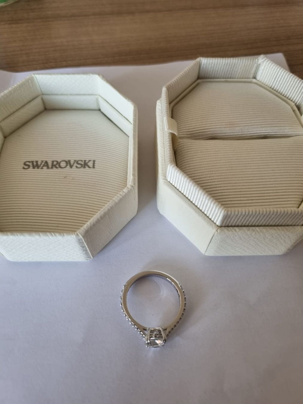 Anelli: Swarovski Kristall-Ring (Neu) – Nuovo e nell'imballaggio originale da Uster venduto da Joshua_2003 2