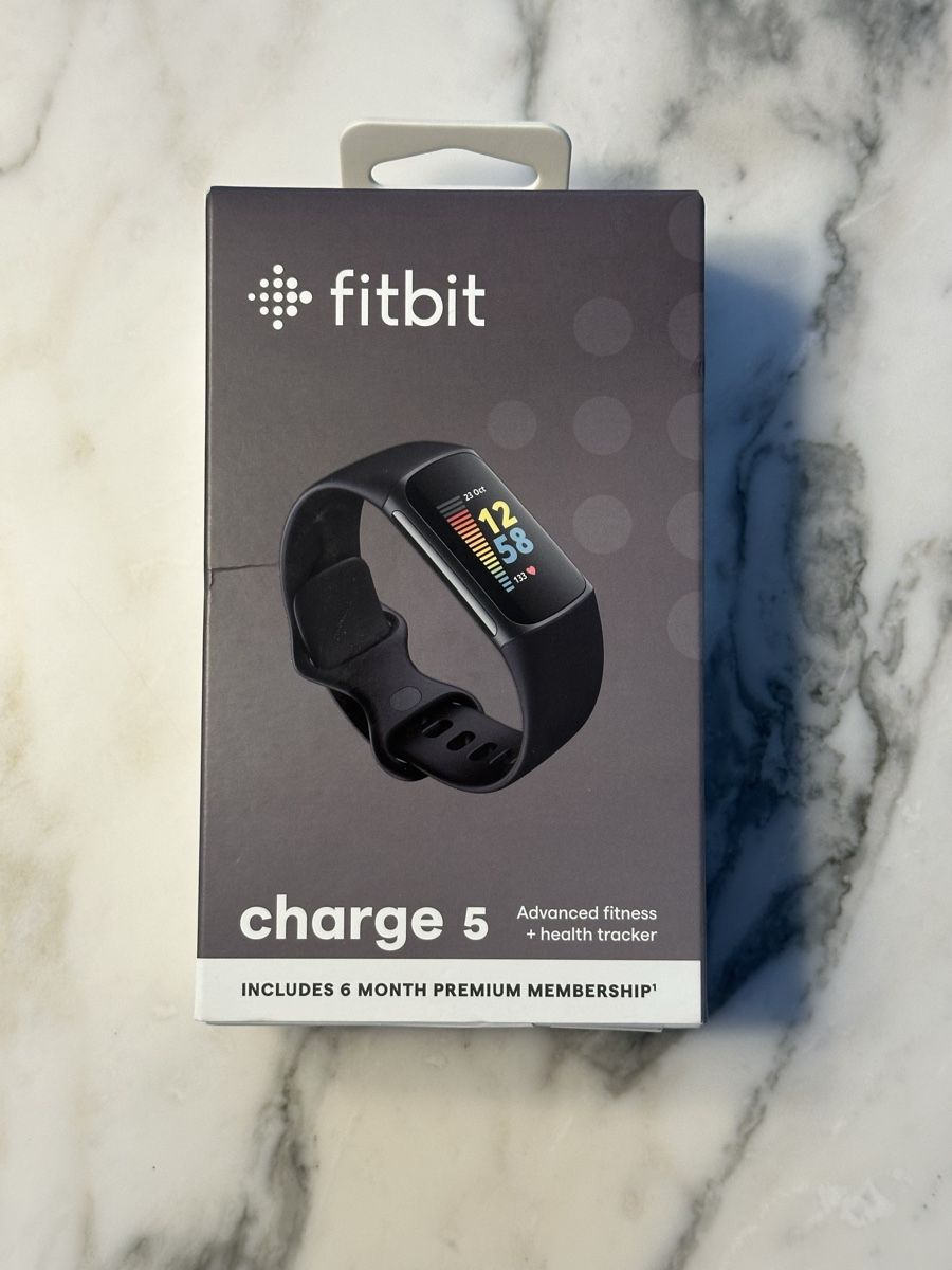 Fitbit Smartwatch: NEW! Fitbit Charge 5 - Black – Neu und originalverpackt aus Thalwil von Ven.Mic