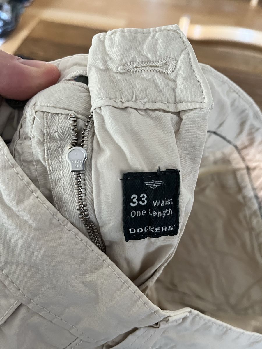 Pantaloni: Dockers Shorts – Usato da Chur venduto da Mbadimeischter 3