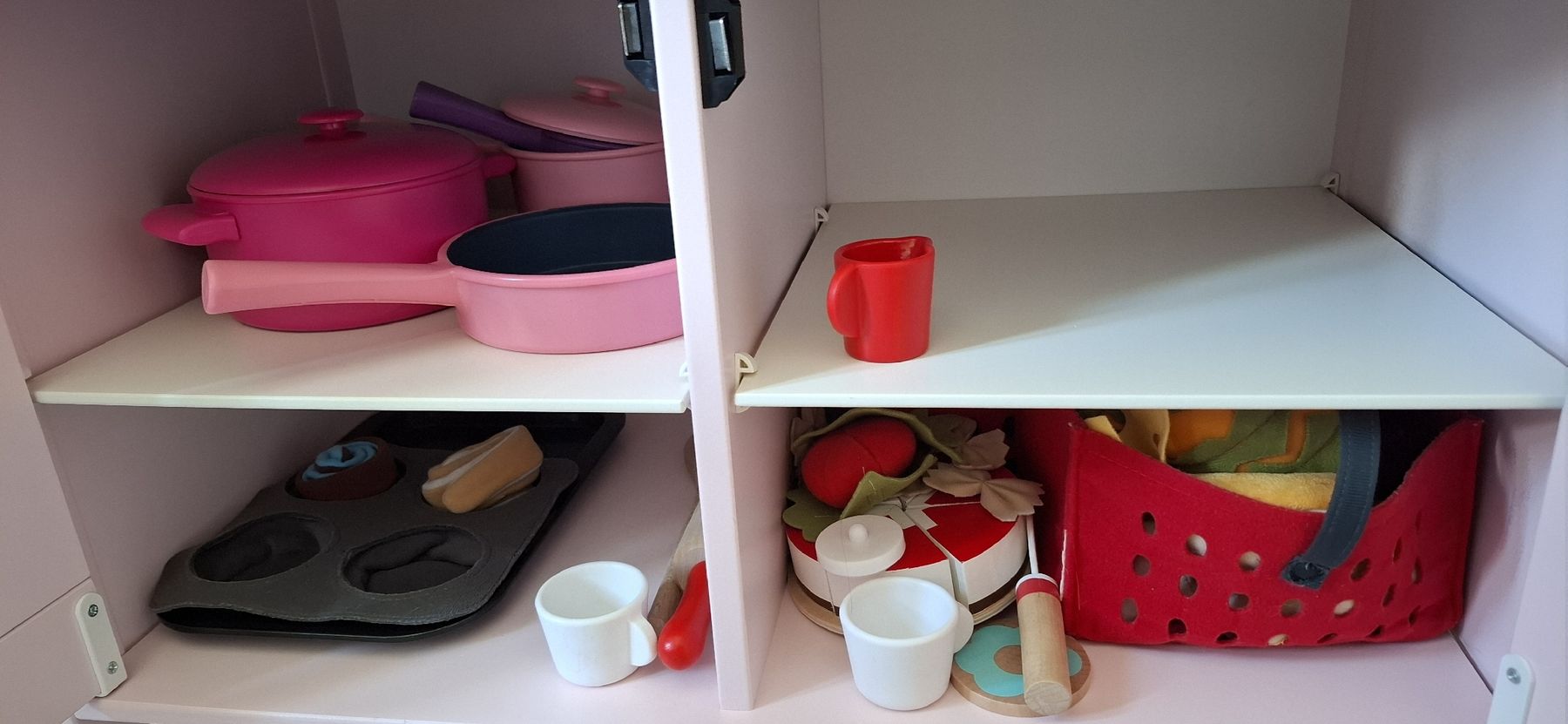 Ikea Giocattoli: Spielküche Ikea - Pink – Usato da Kümmertshausen venduto da Deddy_1991 1