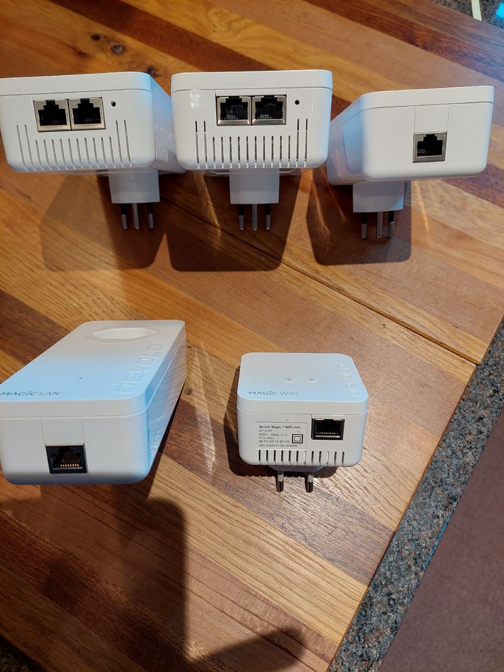 Devolo Laufwerke & Adapter: Devolo Magic 1 und 2 – Gebraucht aus Au / ZH von Kiowa 1