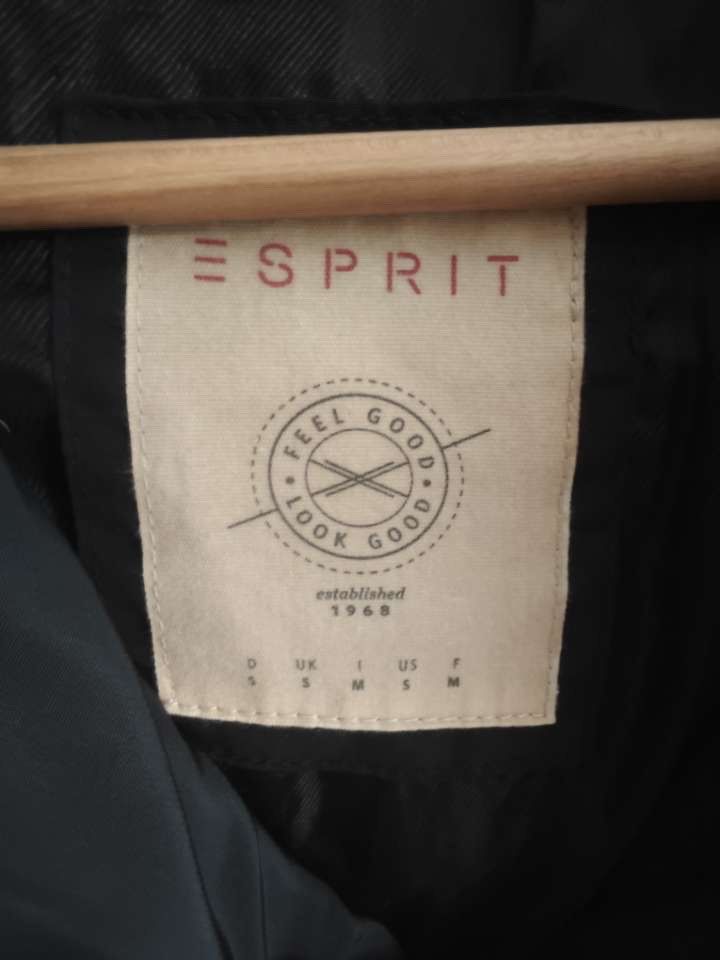 Esprit Giacche: Esprit Jacke – Usato da Steffisburg venduto da val_52y6 1