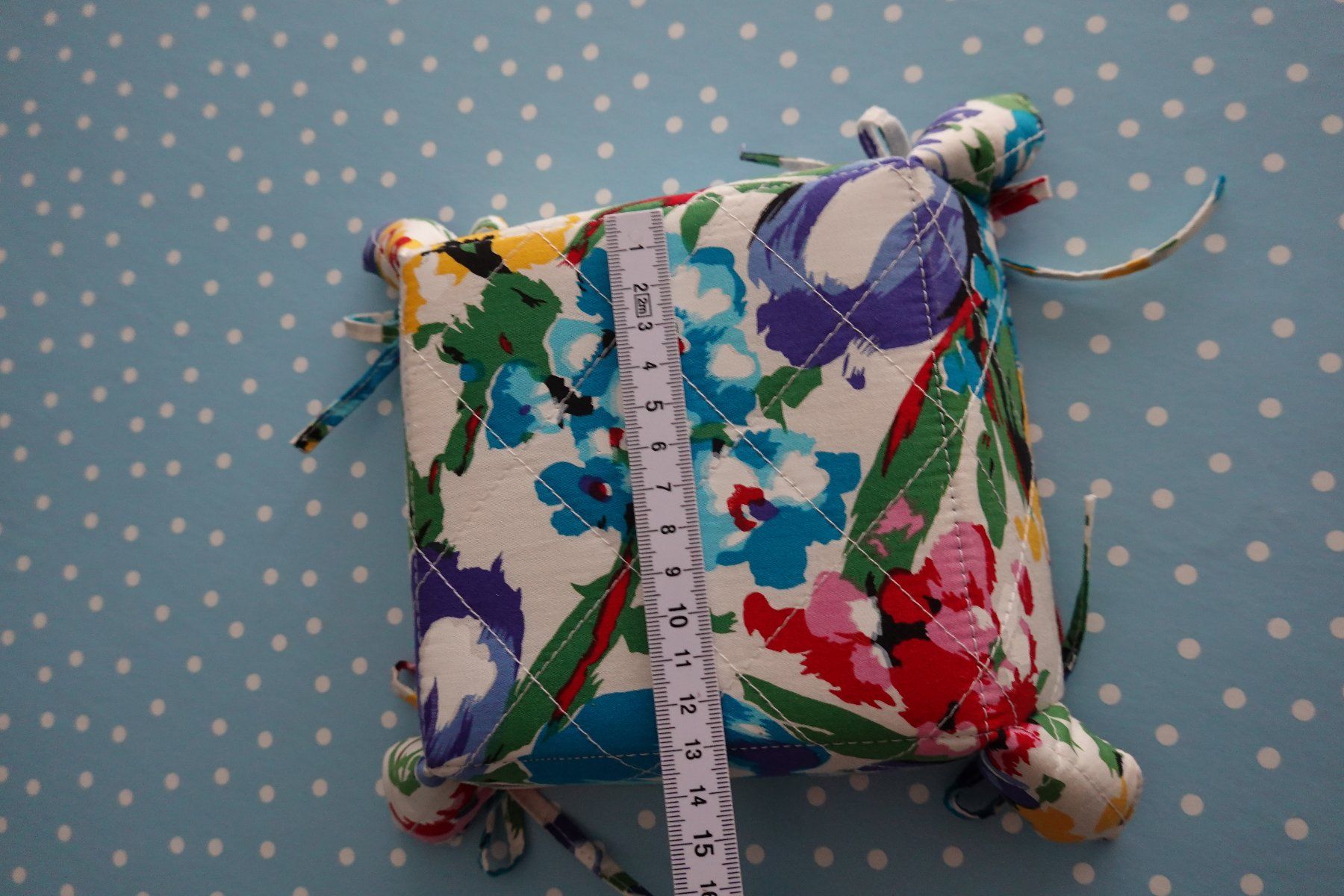 Altro per la casa: Handarbeit: Stoffkörbchen mit Blumenmuster Korb Stoff bunt – Usato da Jona venduto da simongarden 3
