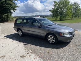 Volvo V70 4x4 mit frisch MFK