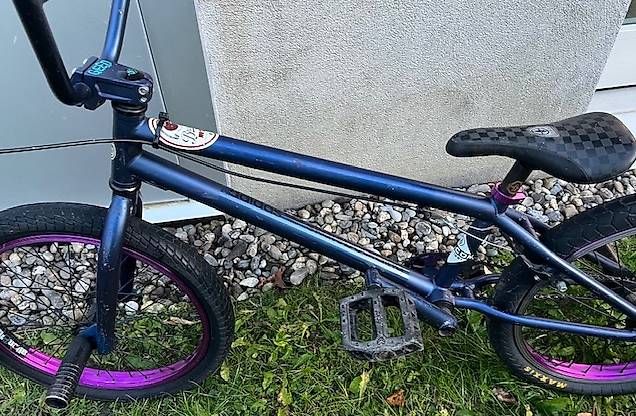 Velos: BMX mit Pegs – Gebraucht aus Schaan von Inessele 2
