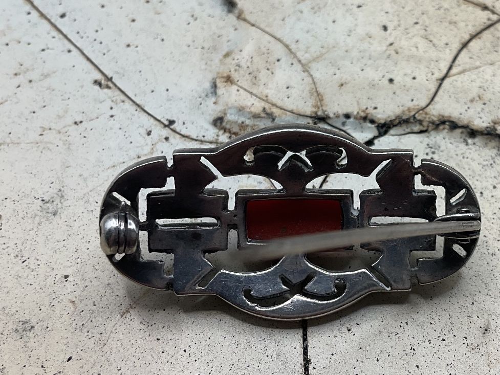 Spille & Fermagli: Art Deco Brosche mit Koralle und Markasiten – Usato da Luzern venduto da S.Kern01 3