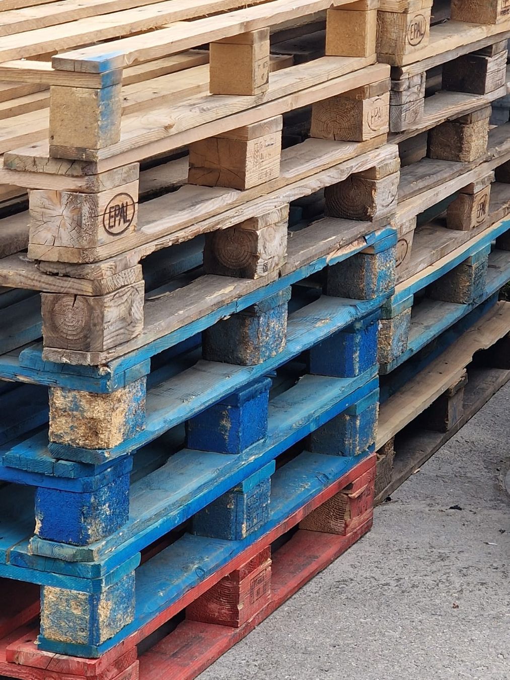 Paletten: pallettes en bois – Gebraucht aus Sugiez von Rikardo31 2