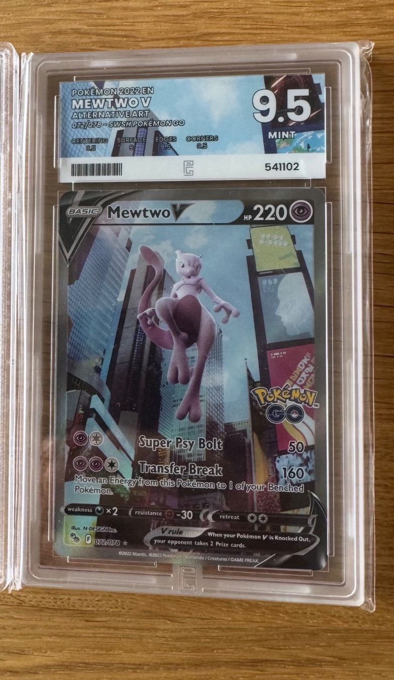 Pokémon Carte collezionabili: Pokemon Go Mewtwo V 9.5 – Usato da Zeiningen venduto da flo_8cxw