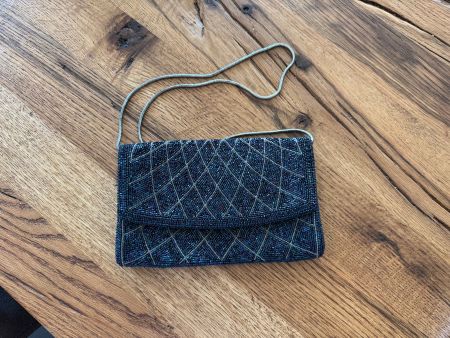 Abendhandtasche aus kleinen Glasperlen