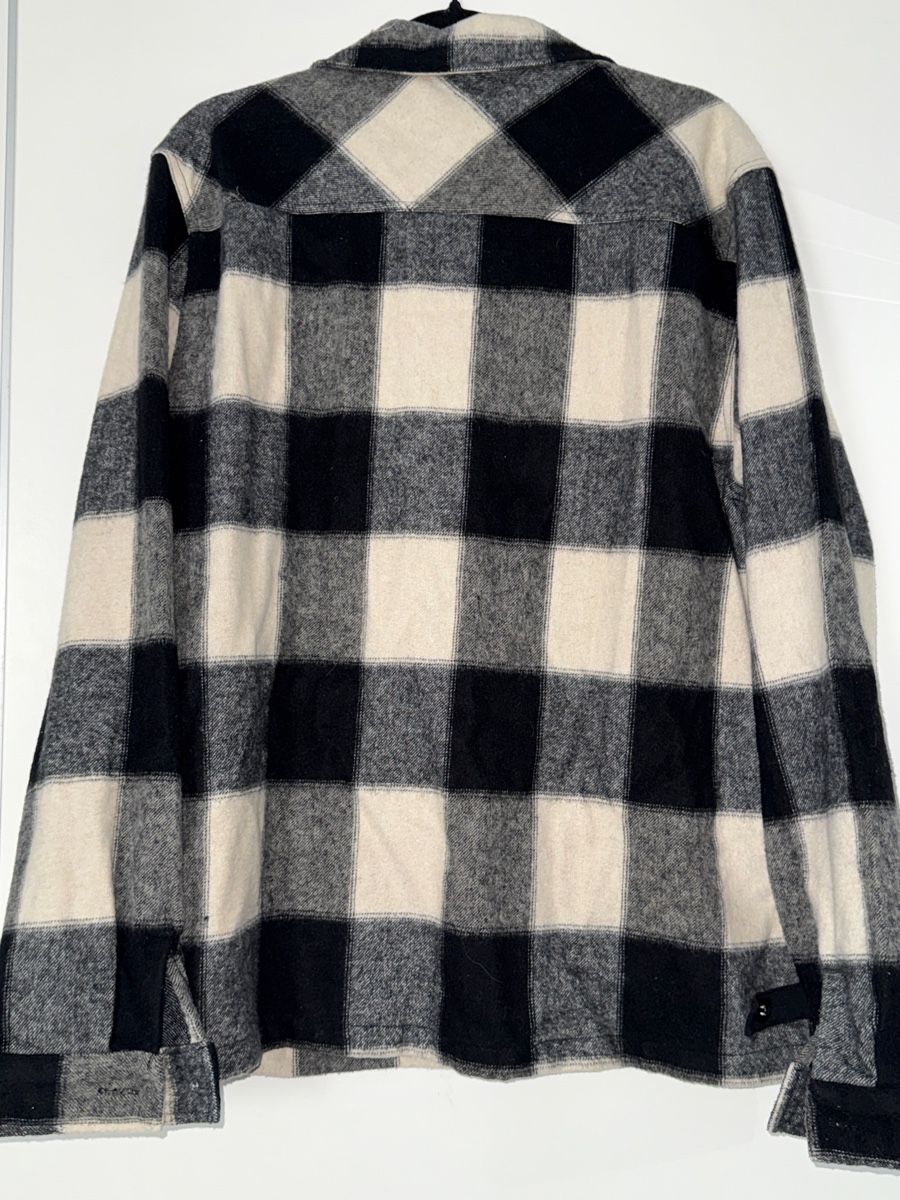 Camicie: KARO-HEMDJACKE IN SCHWARZ, GRAU UND CREME – Usato da Schlieren venduto da kle_dis 1