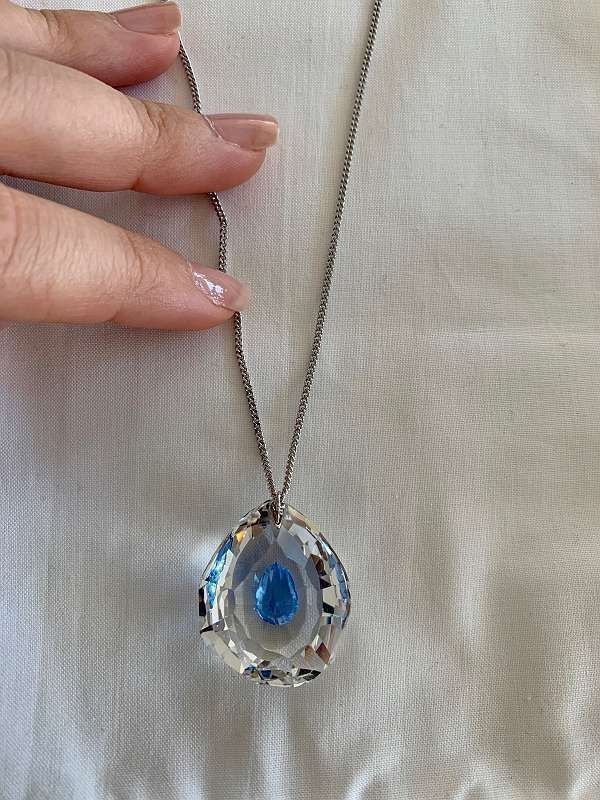 Swarovski Ketten: Swarovski Kette mit Anhänger – Gebraucht aus Triesen von atos87