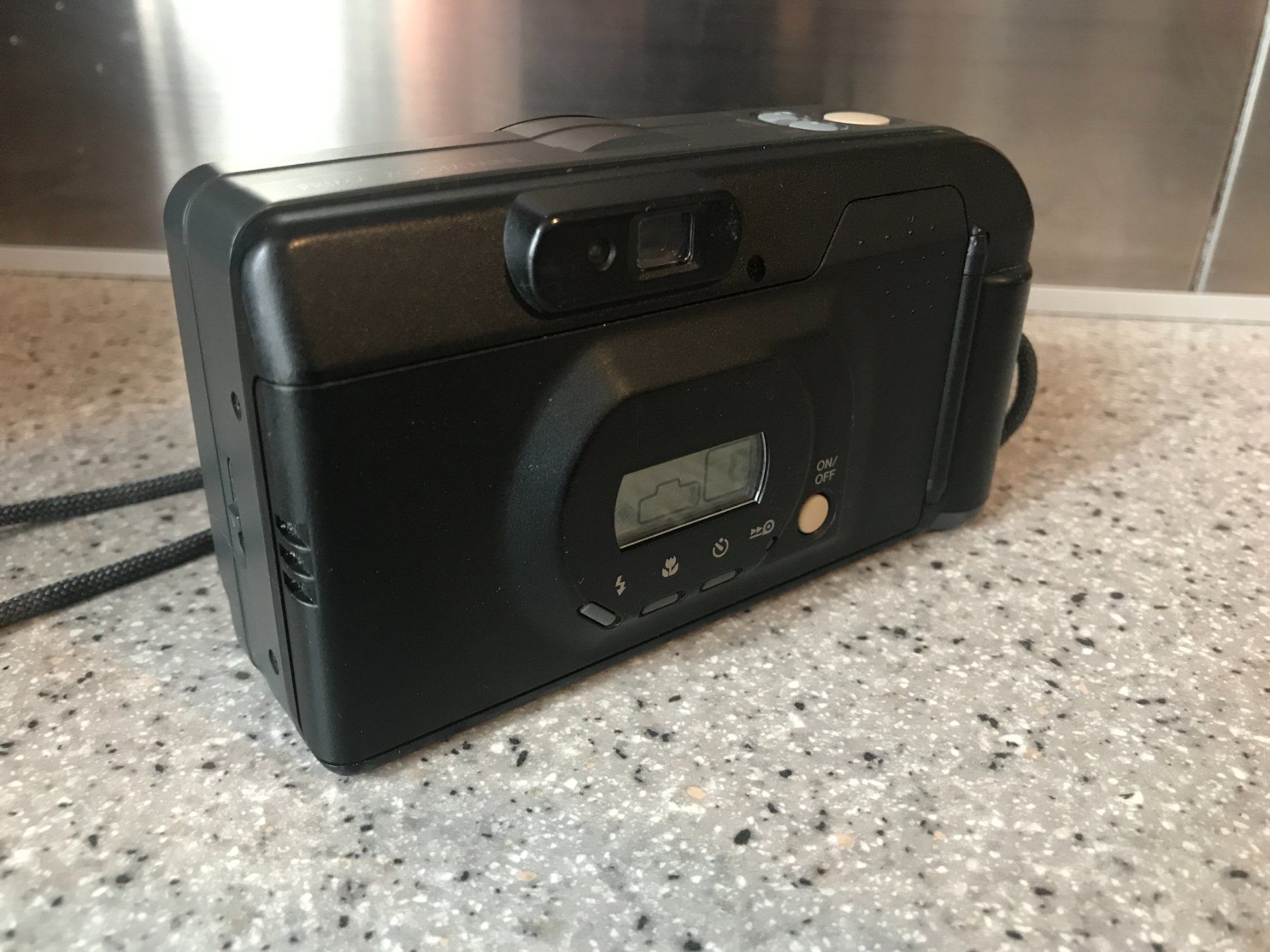 Canon Fotocamera: Canon Prima Zoom Mini – Difettoso da Petit Lancy venduto da gil_hr6v 3