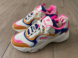 Turnschuhe von FILA Gr. 37 NEU