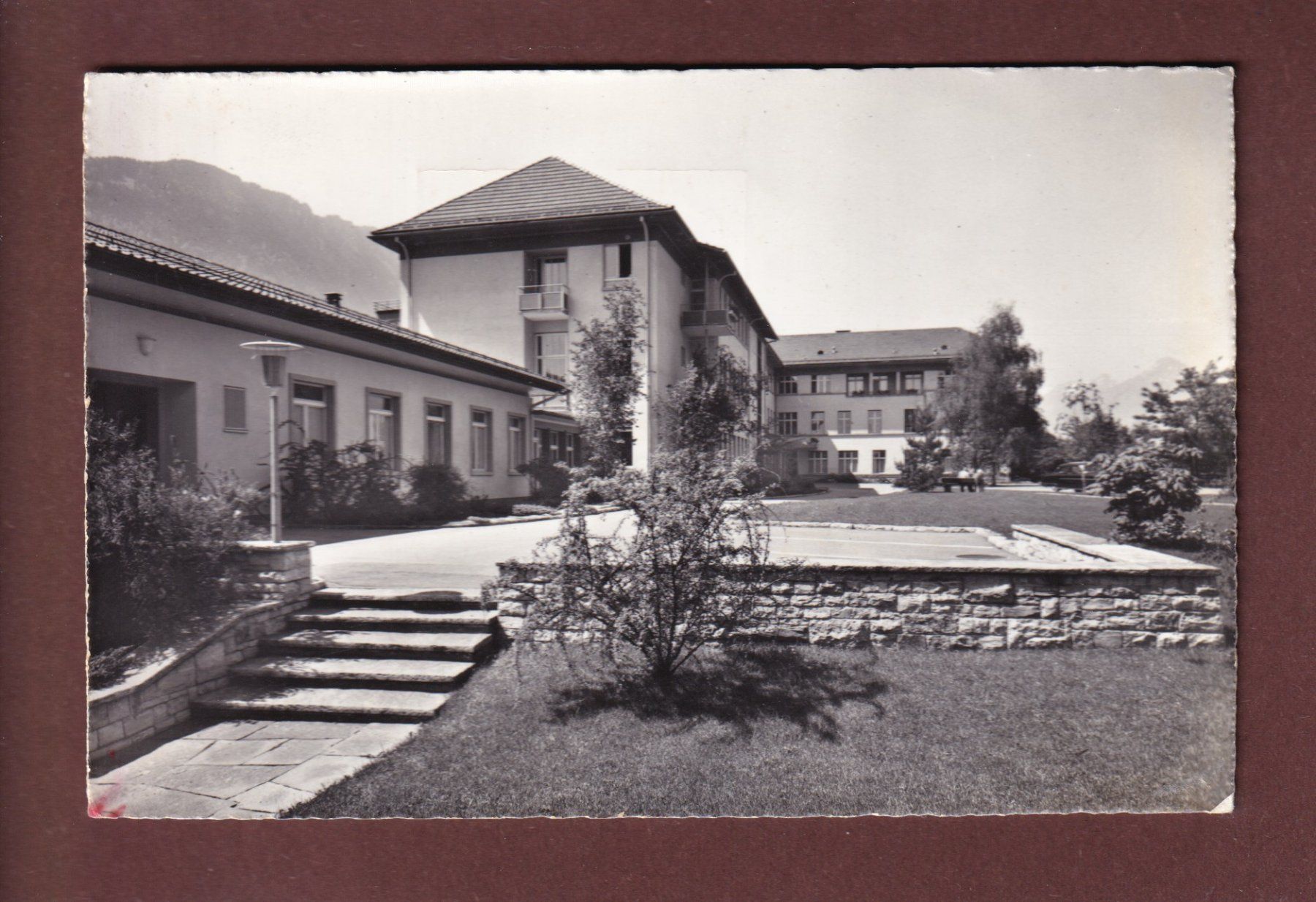 Ansichtskarten: Bezirksspital INTERLAKEN-UNTERSEEN - 1963 – Gebraucht aus Pully von nicecards-shop
