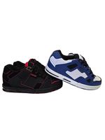 Lot de 2 paires de chaussures NEUVES Globe, taille 42