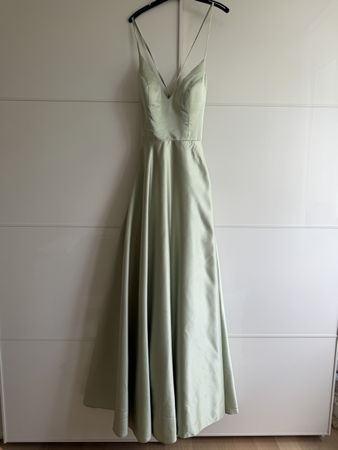 Elegantes langes Satinkleid in Salbeigrün / Mint - Gr. 34/36