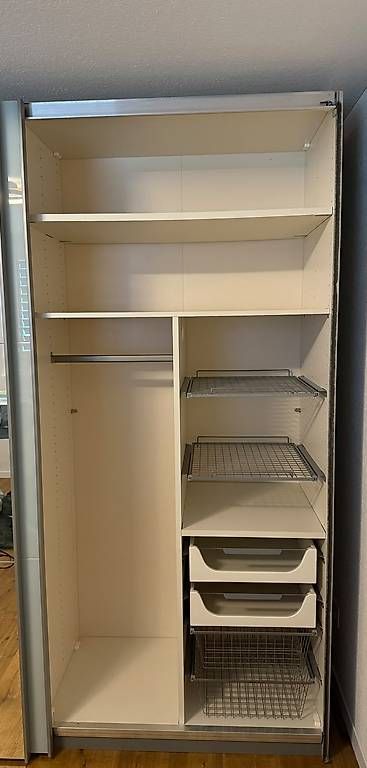 Armoires: Kleiderschrank abzuholen – D'occasion à Dietwil par Pumpe0_6 3